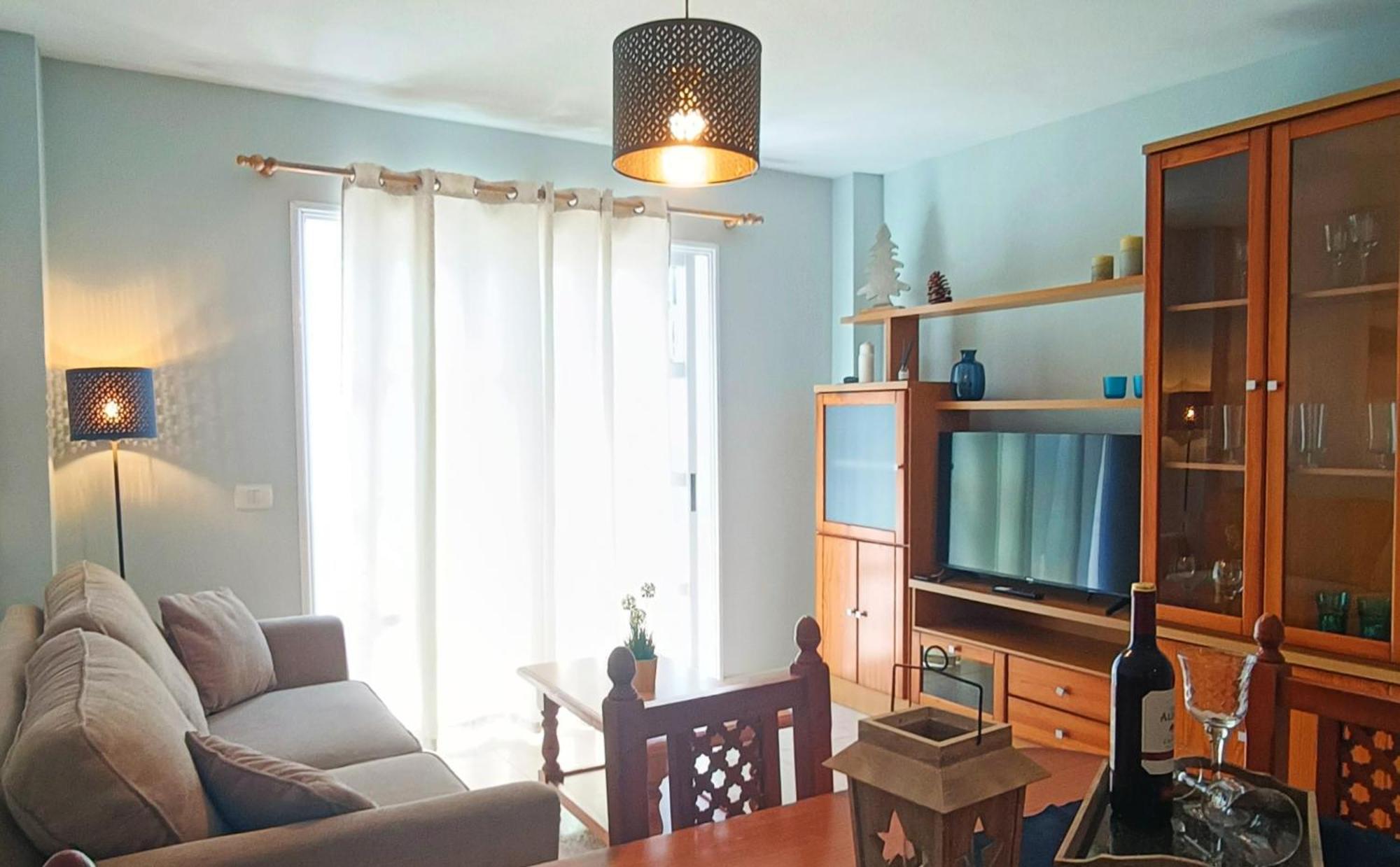 Cozy + Parking Playa San Juan Apartmán *